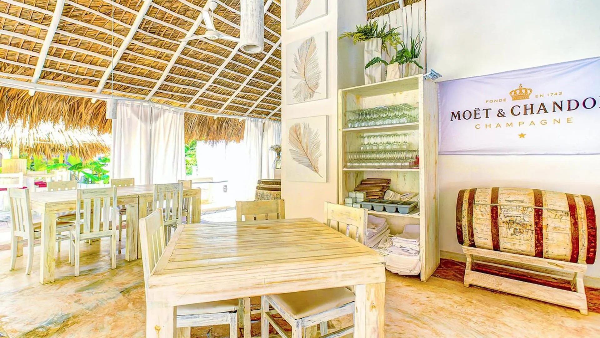 Hotel Grand Caribe Suites Playa Los Corales Punta Cana